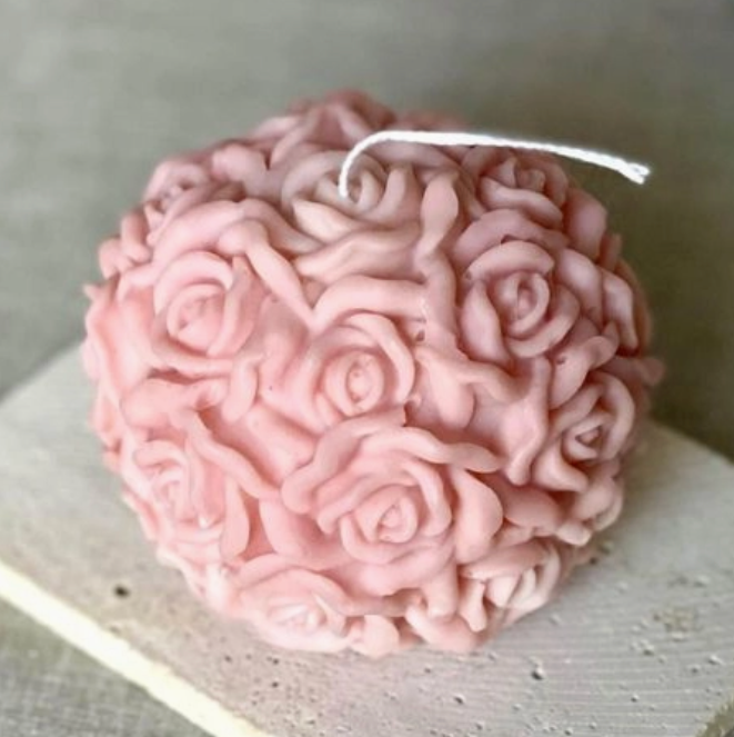 Rose Petals Scented Candle